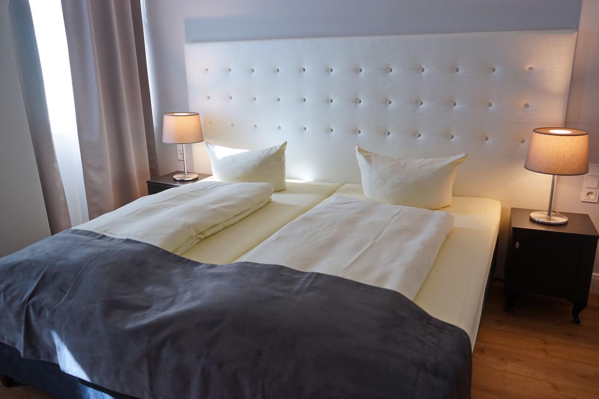 Hotel Rheinischer Hof Bad Soden Bad Soden am Taunus Ngoại thất bức ảnh